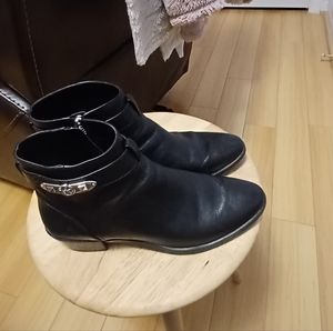 9M Michael Kors Jackie Ankle Boots